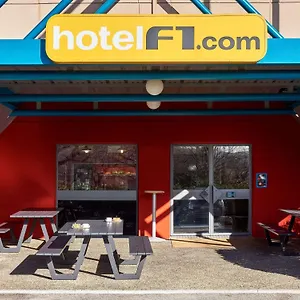 https://hotelf1-lyon-solaize.hotels-rhonealpes.com